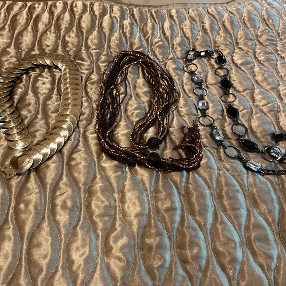 3 VINTAGE Beaded, Disc and Reversible Quartz Belts - Picture 6 of 10